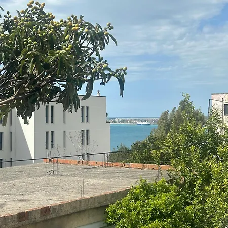 Villa Kurti Vlorë