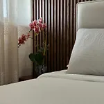 Villa Kurti