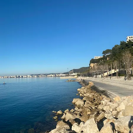 Kurti Villa Vlore